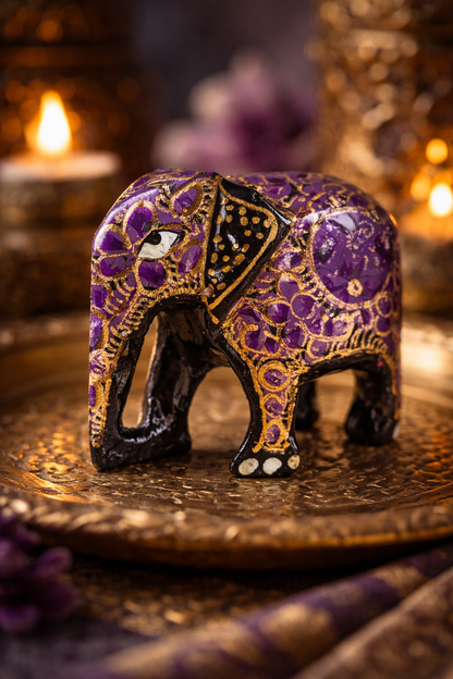 Éléphant décoratif indien peint à la main