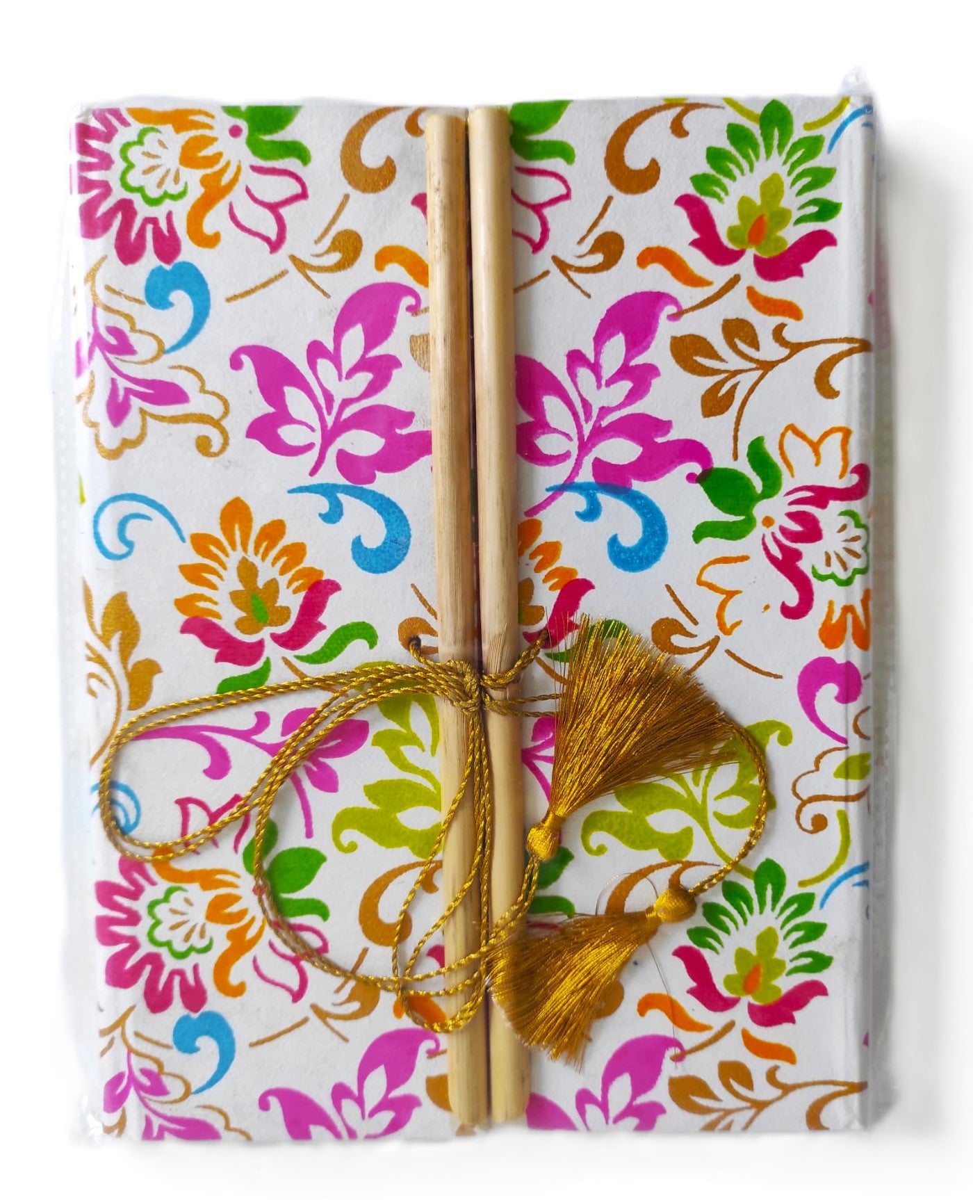 Carnet artisanal URVEE en papier coton recyclé avec couverture textile Block Print, fabriqué à Bangalore en Inde