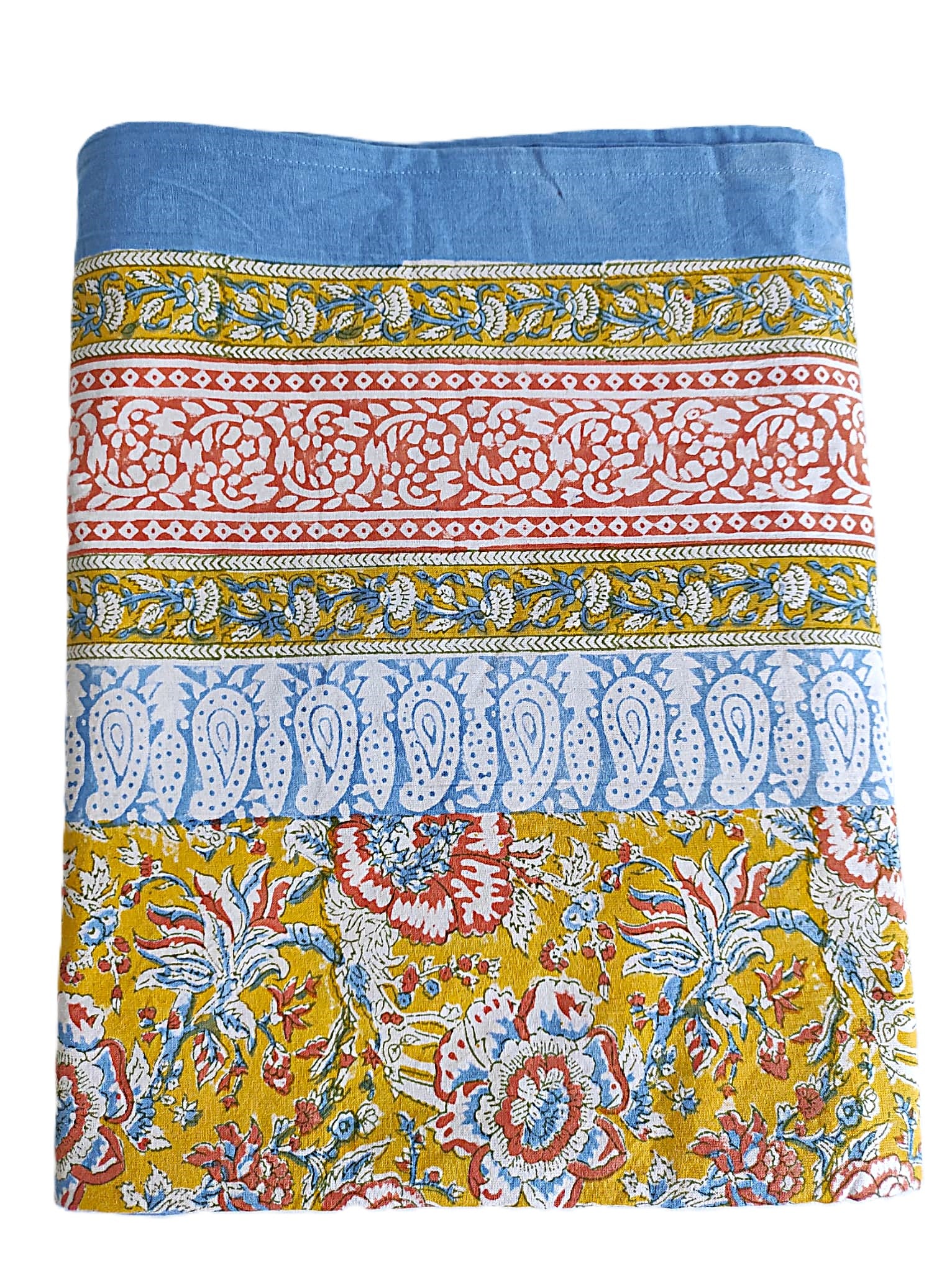 Nappe rectangulaire 6 places en coton Block Print indien moutarde, bleu clair et terracotta, avec motifs floraux et bordure décorative.